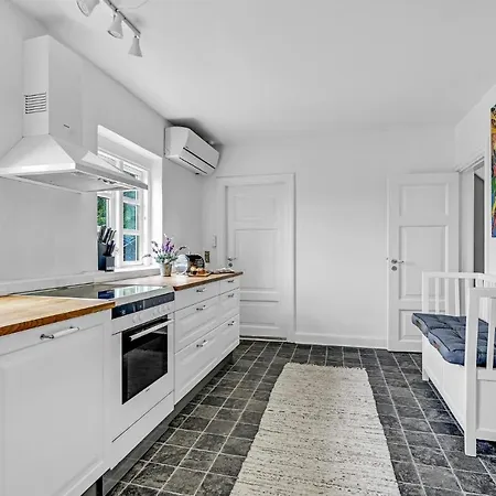 Сasa de vacaciones 3 Bedroom Cozy In