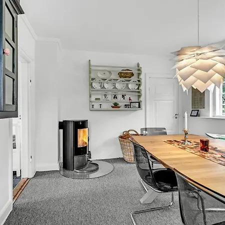 3 Bedroom Cozy In Tranekær